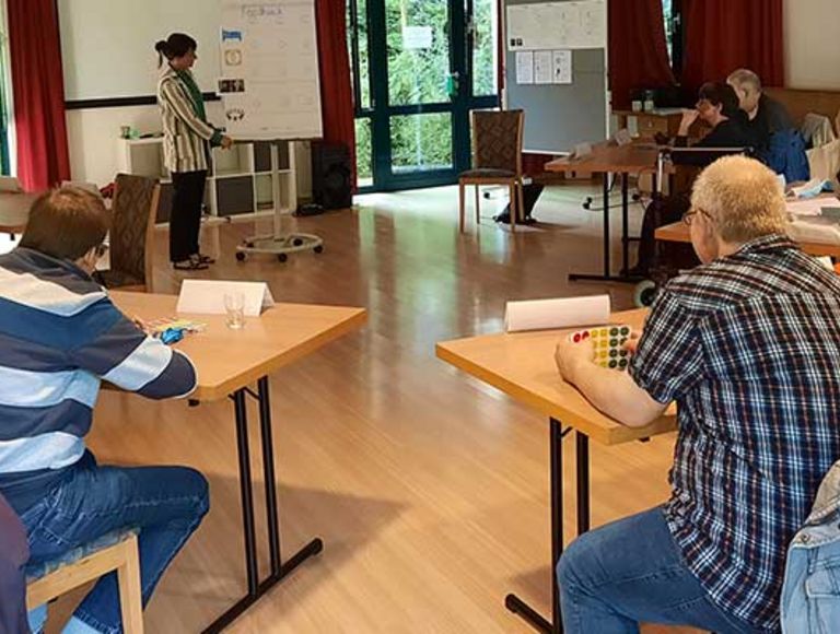 Seminar im St. Hedwigshaus zur Bundestagswahl für Menschen mit starken Lernschwierigkeiten